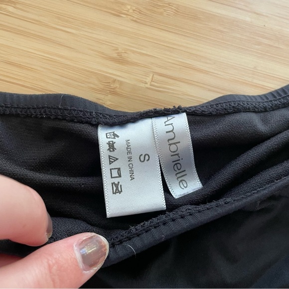 Two pack black bathing suit bottom size XS/S straps on the sides - Picture 7 of 10